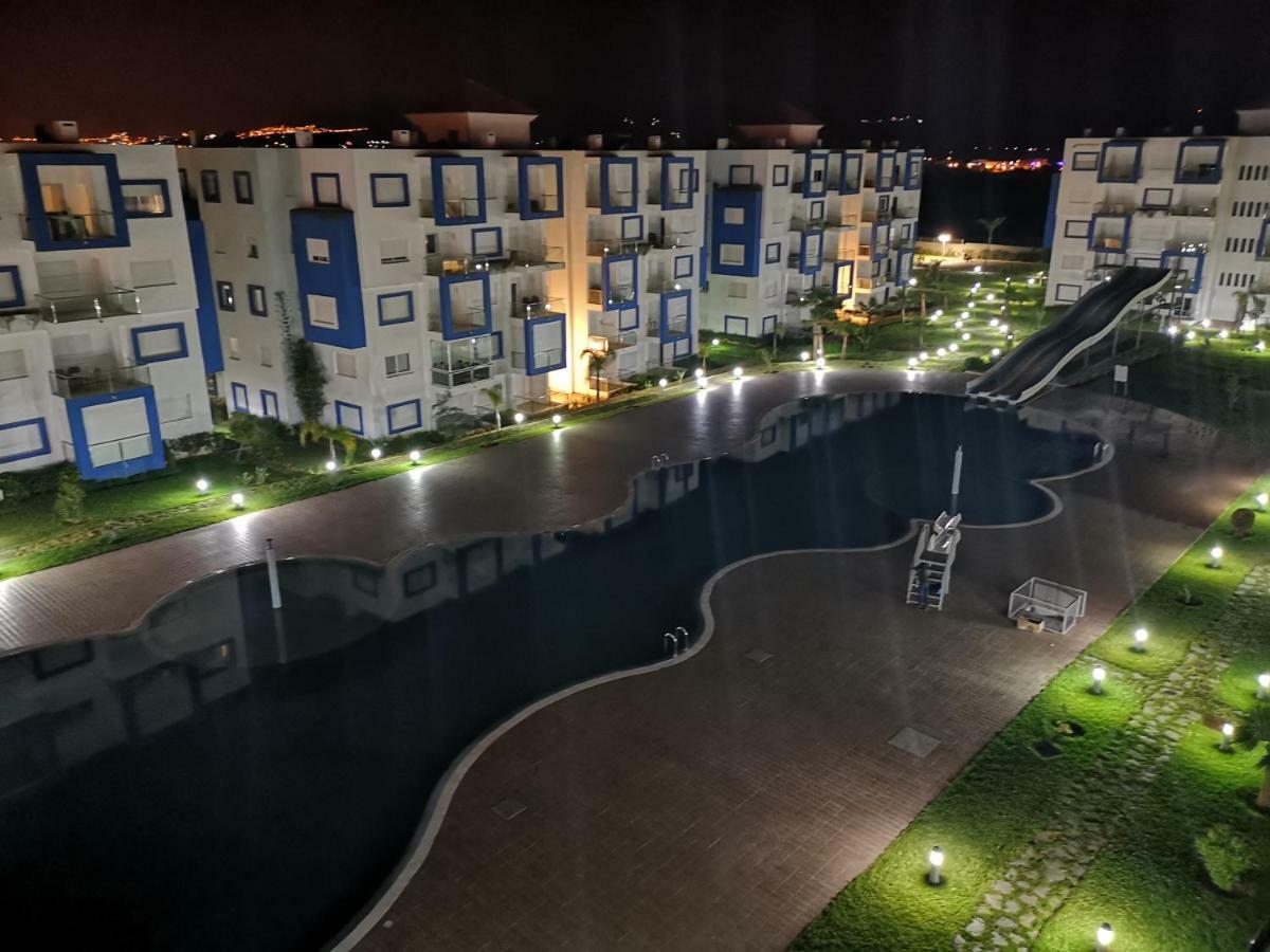 Kariat Cabo - Appartement Charmant, Climatise Avec Vue Piscine Cabo Negro Dış mekan fotoğraf